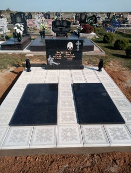 Памятник двойной 07